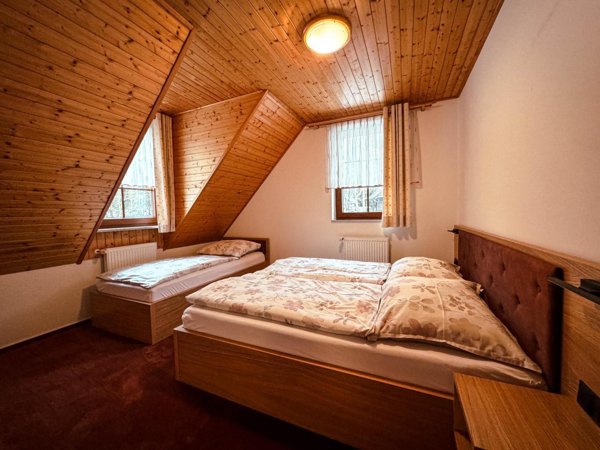 Apartmany Kolb Ramzova ออสตรูชนา ภายนอก รูปภาพ
