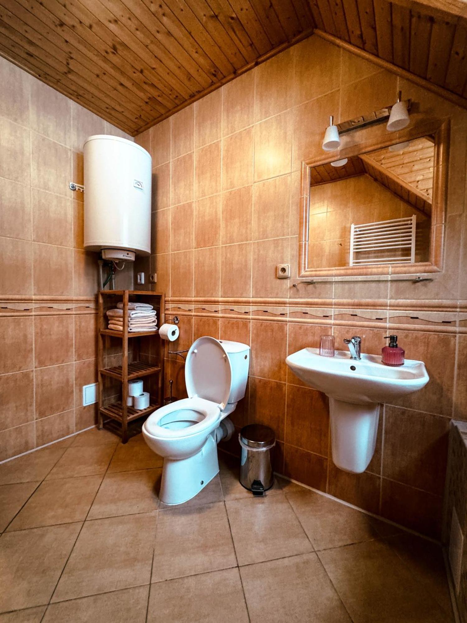 Apartmany Kolb Ramzova ออสตรูชนา ภายนอก รูปภาพ