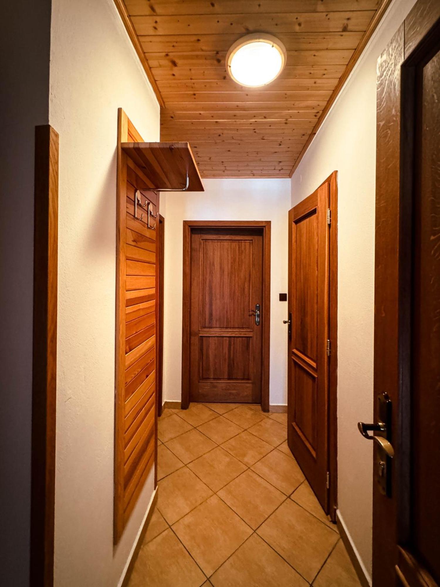 Apartmany Kolb Ramzova ออสตรูชนา ภายนอก รูปภาพ